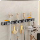 Suporte de Parede para Vassouras e Rodos – Organização Prática e Segura!